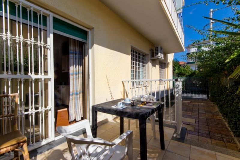 Casavacanze Internazionale Diano Marina Exterior foto