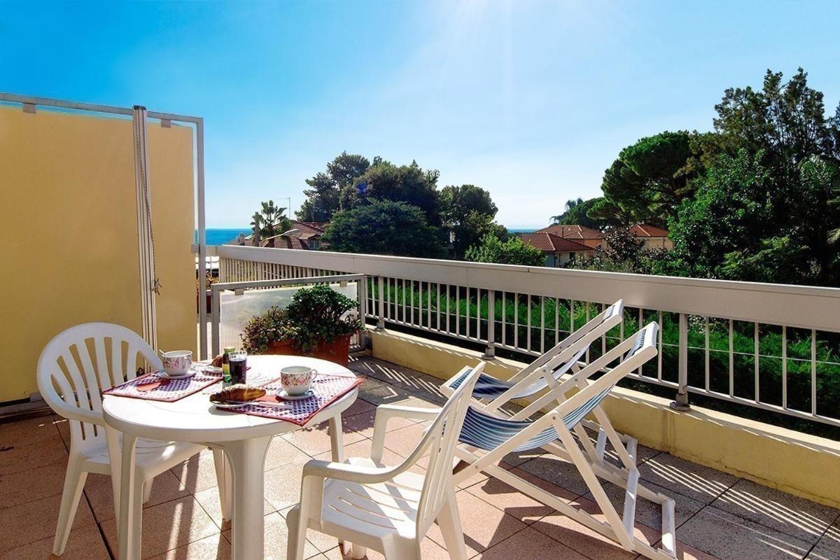 Casavacanze Internazionale Diano Marina Exterior foto