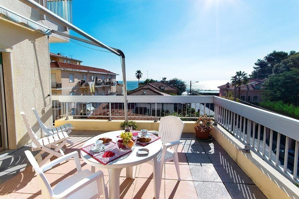 Casavacanze Internazionale Diano Marina Exterior foto